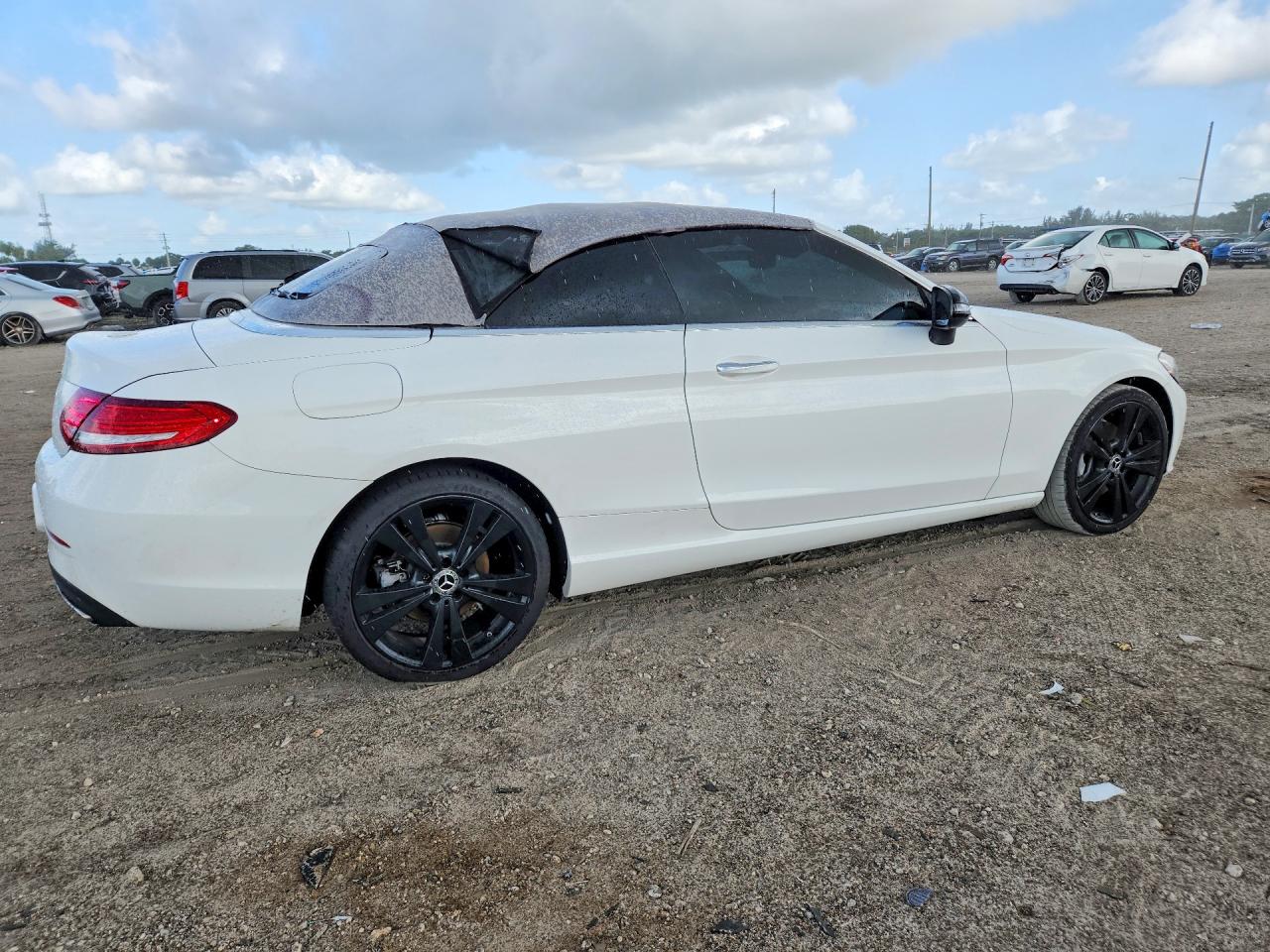 2017 MERCEDES-BENZ C-CLASS