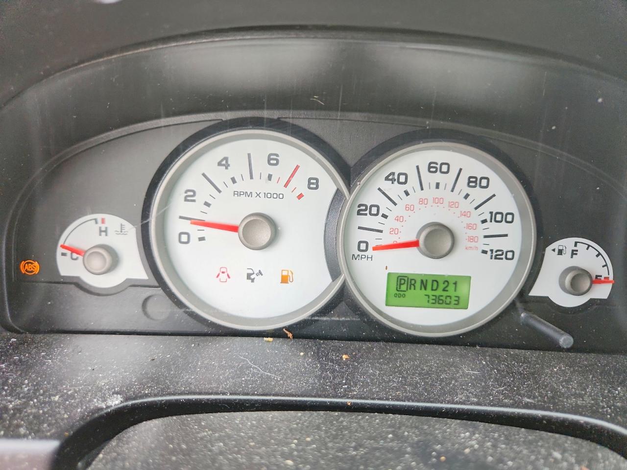 2005 FORD ESCAPE