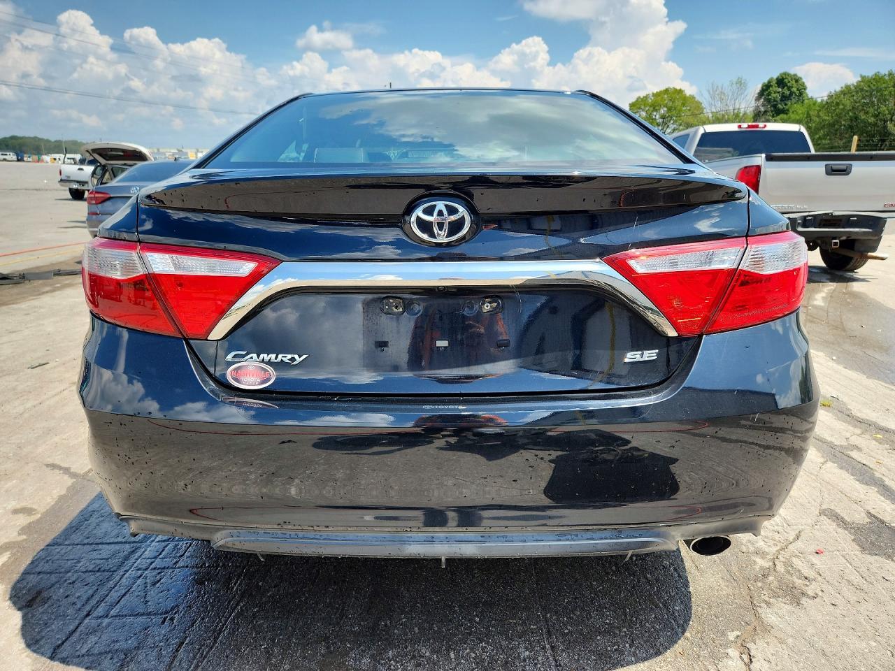 2016 TOYOTA CAMRY