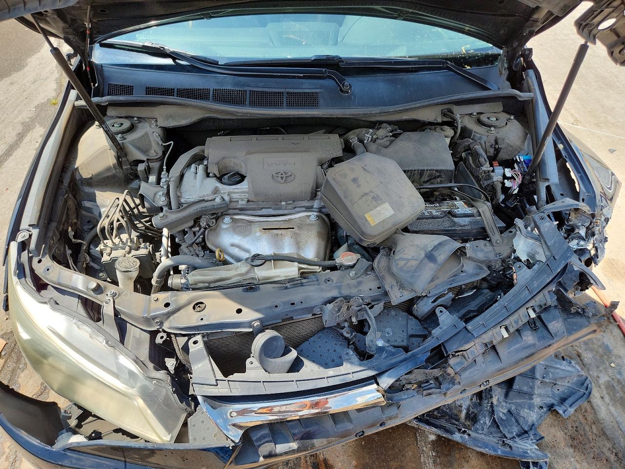 2016 TOYOTA CAMRY
