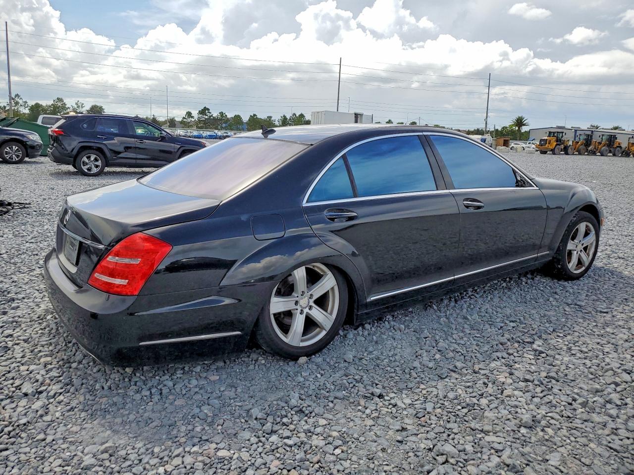 2011 MERCEDES-BENZ S-CLASS