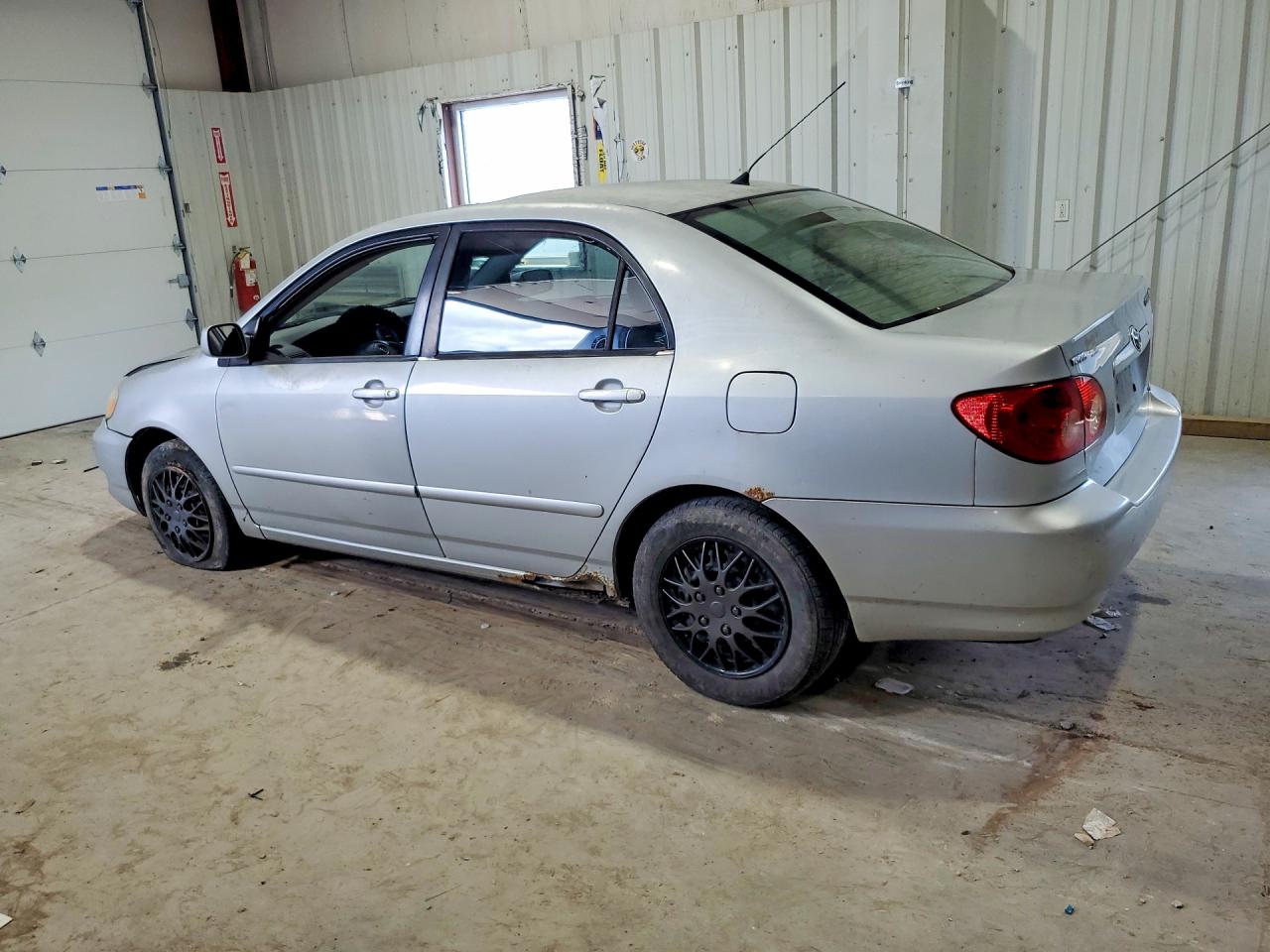 2005 TOYOTA COROLLA