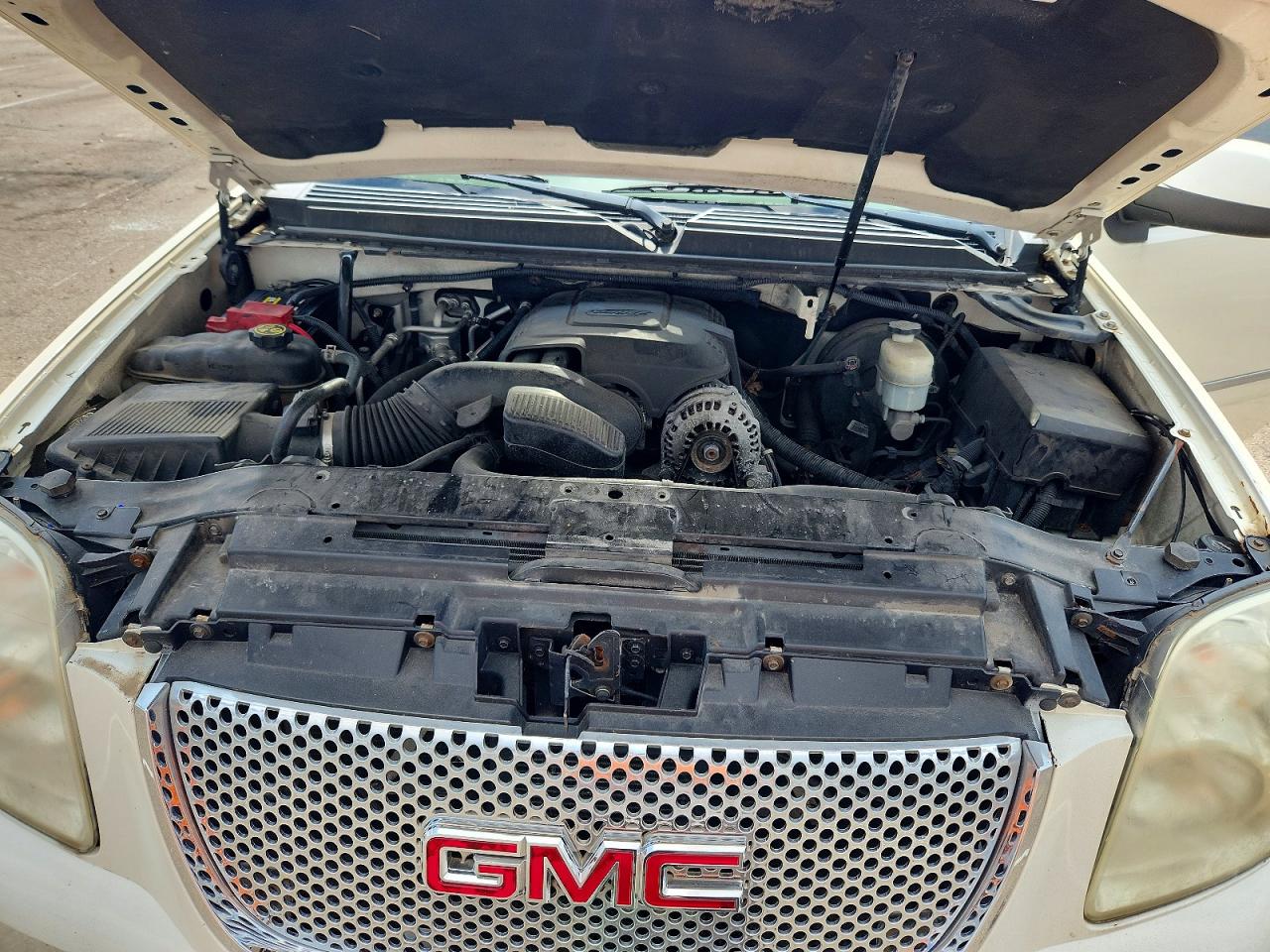 2013 GMC YUKON