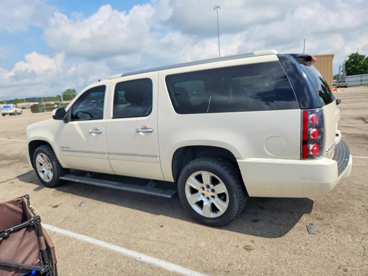 2013 GMC YUKON