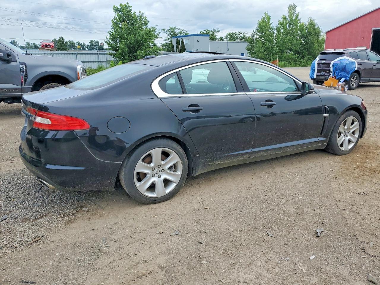 2011 JAGUAR XF