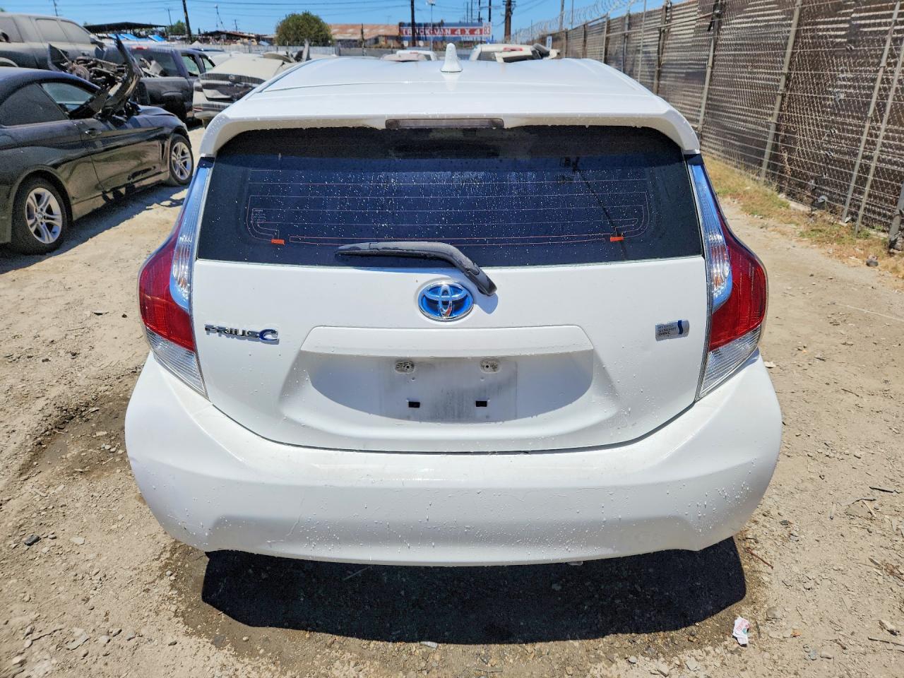 2016 TOYOTA PRIUS
