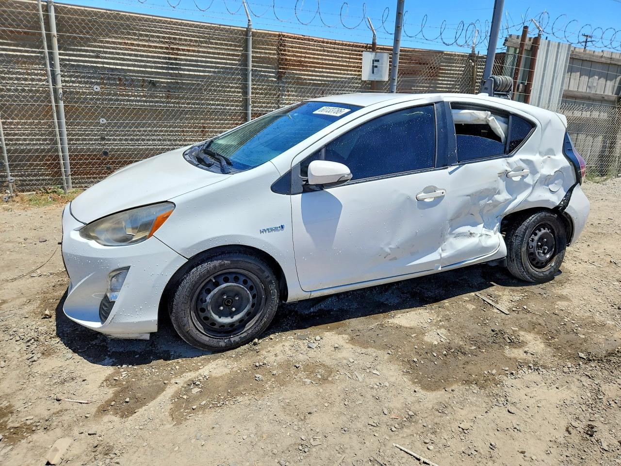2016 TOYOTA PRIUS