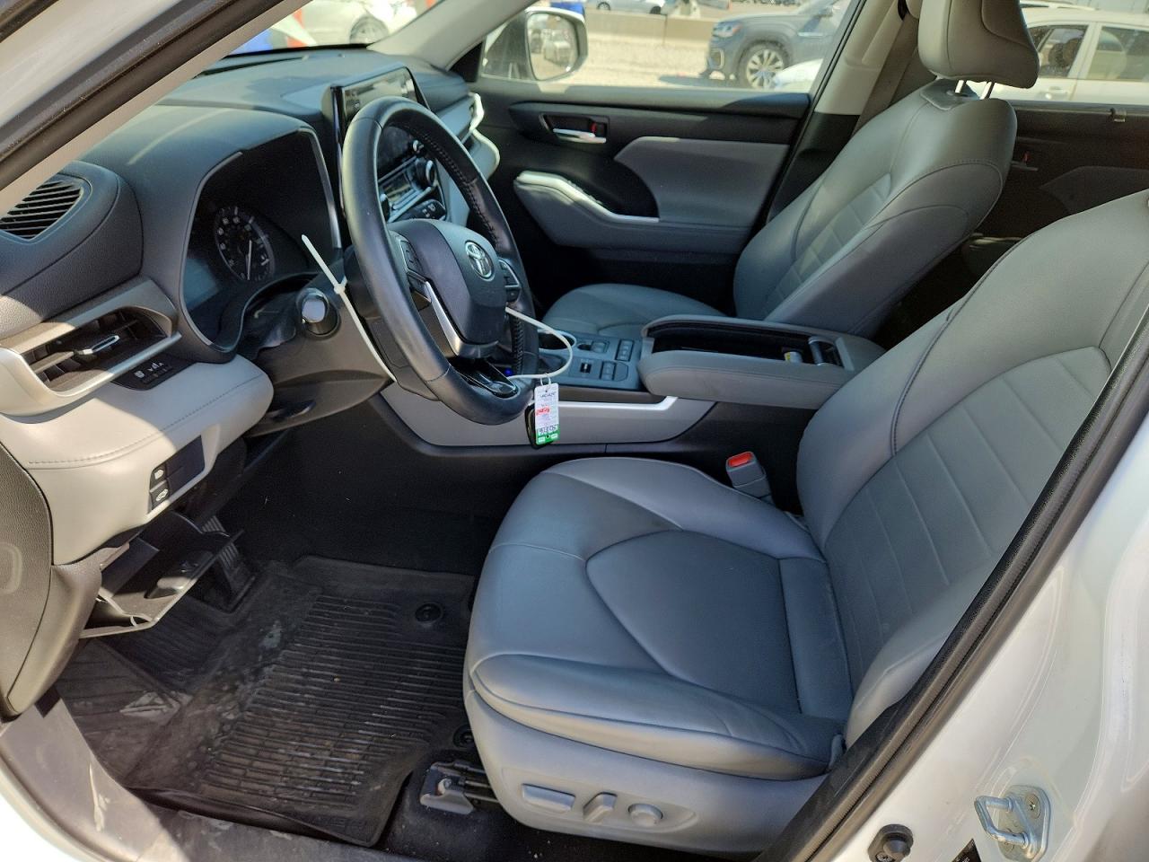 2021 TOYOTA HIGHLANDER