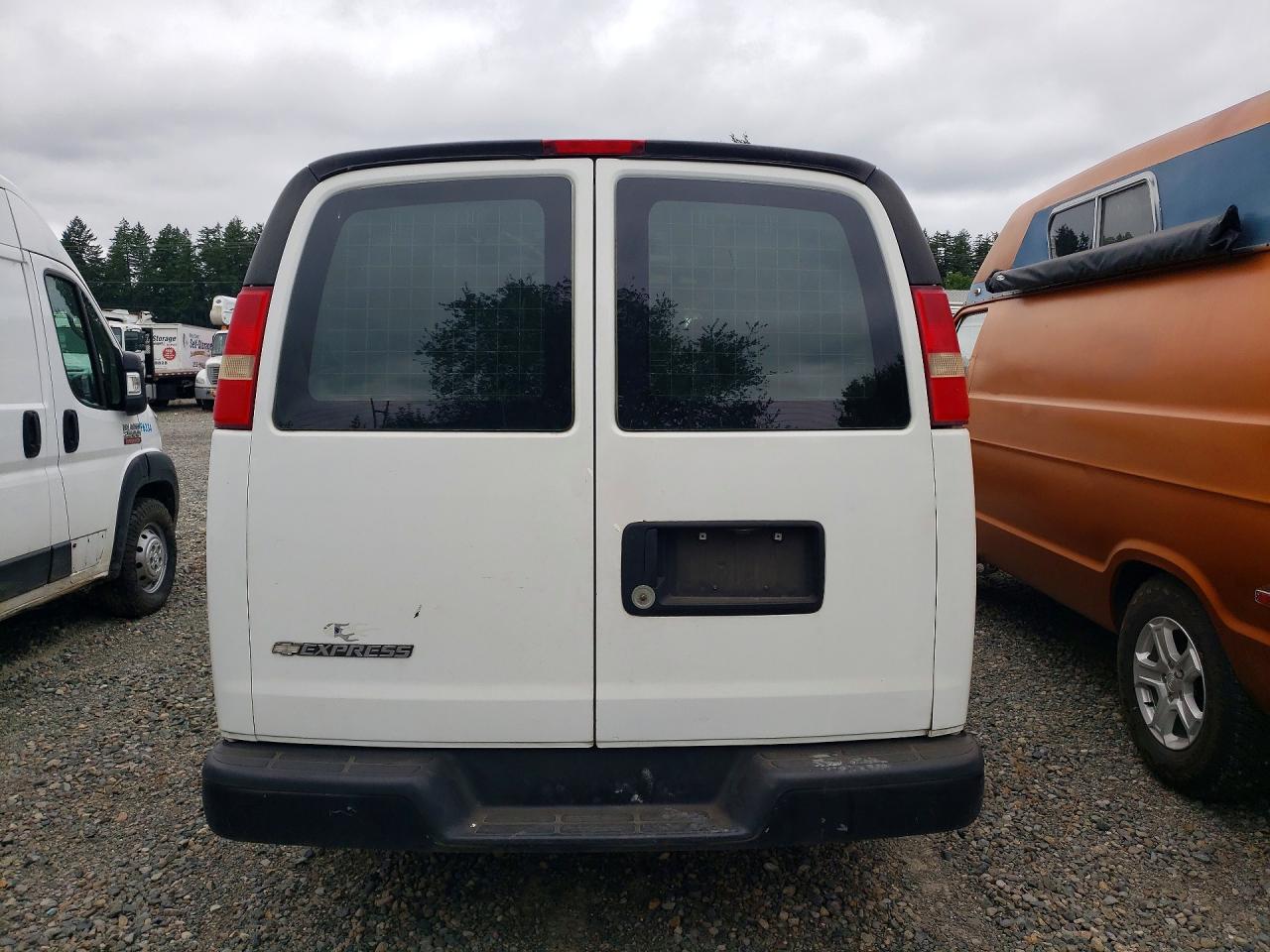 2008 CHEVROLET EXPRESS