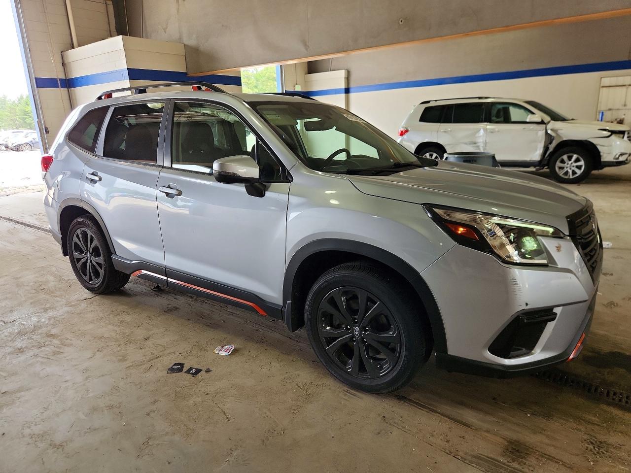 2023 SUBARU FORESTER