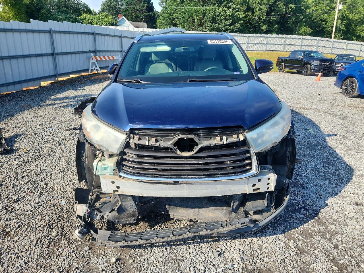 2015 TOYOTA HIGHLANDER