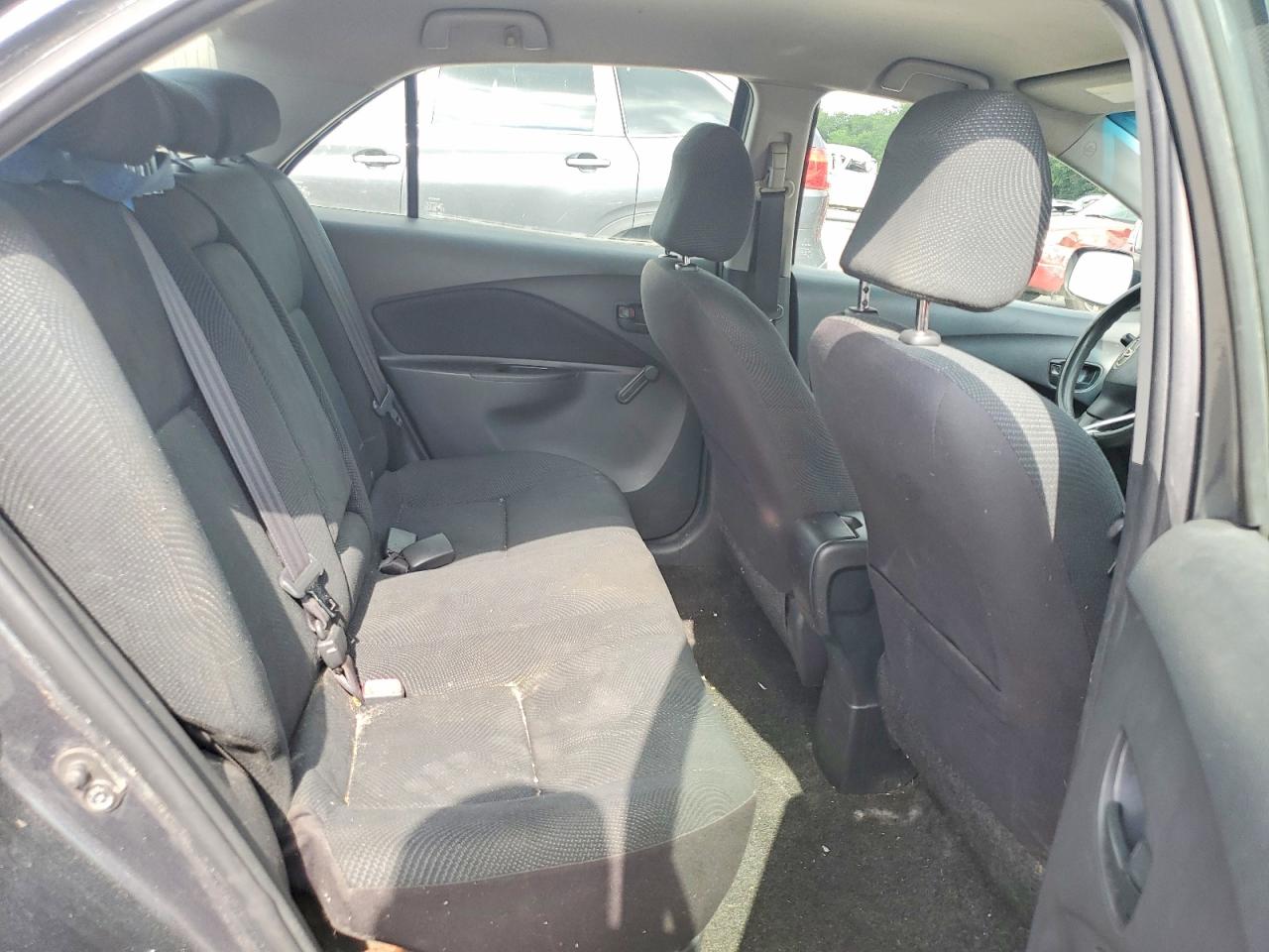 2010 TOYOTA YARIS