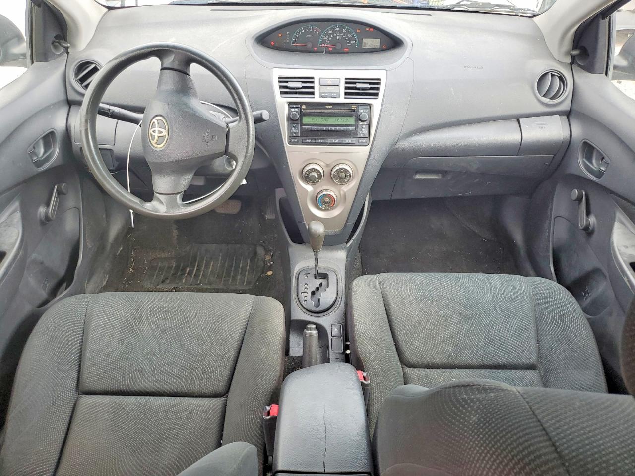 2010 TOYOTA YARIS
