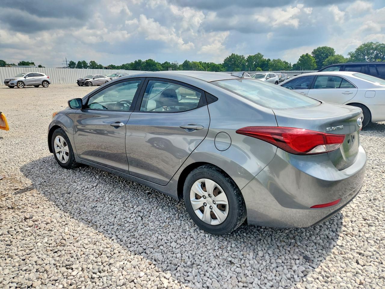 2016 HYUNDAI ELANTRA