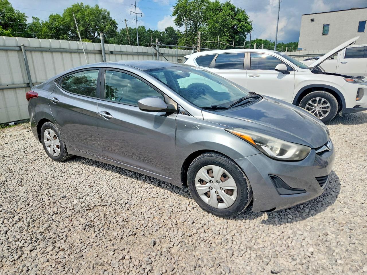 2016 HYUNDAI ELANTRA