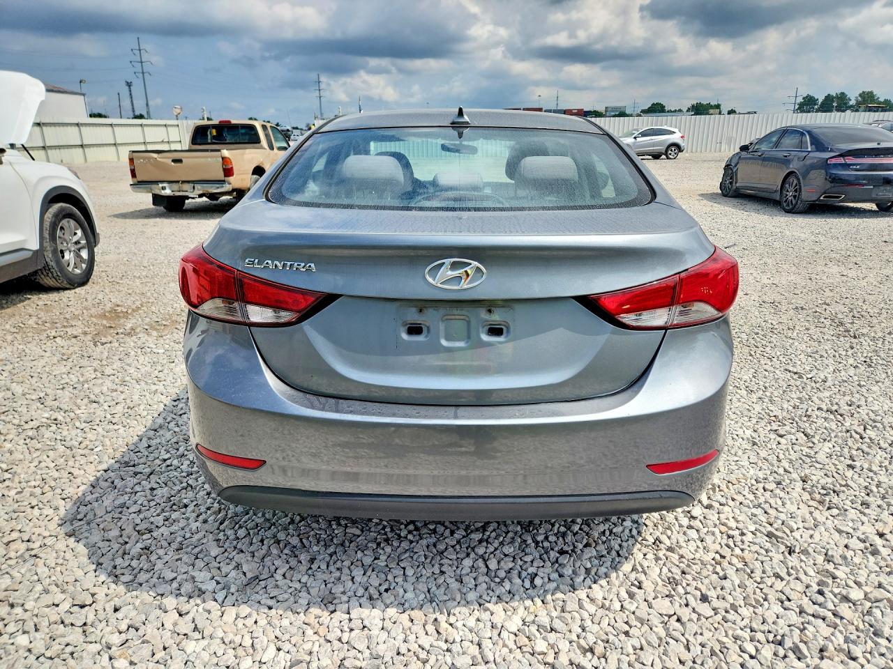 2016 HYUNDAI ELANTRA