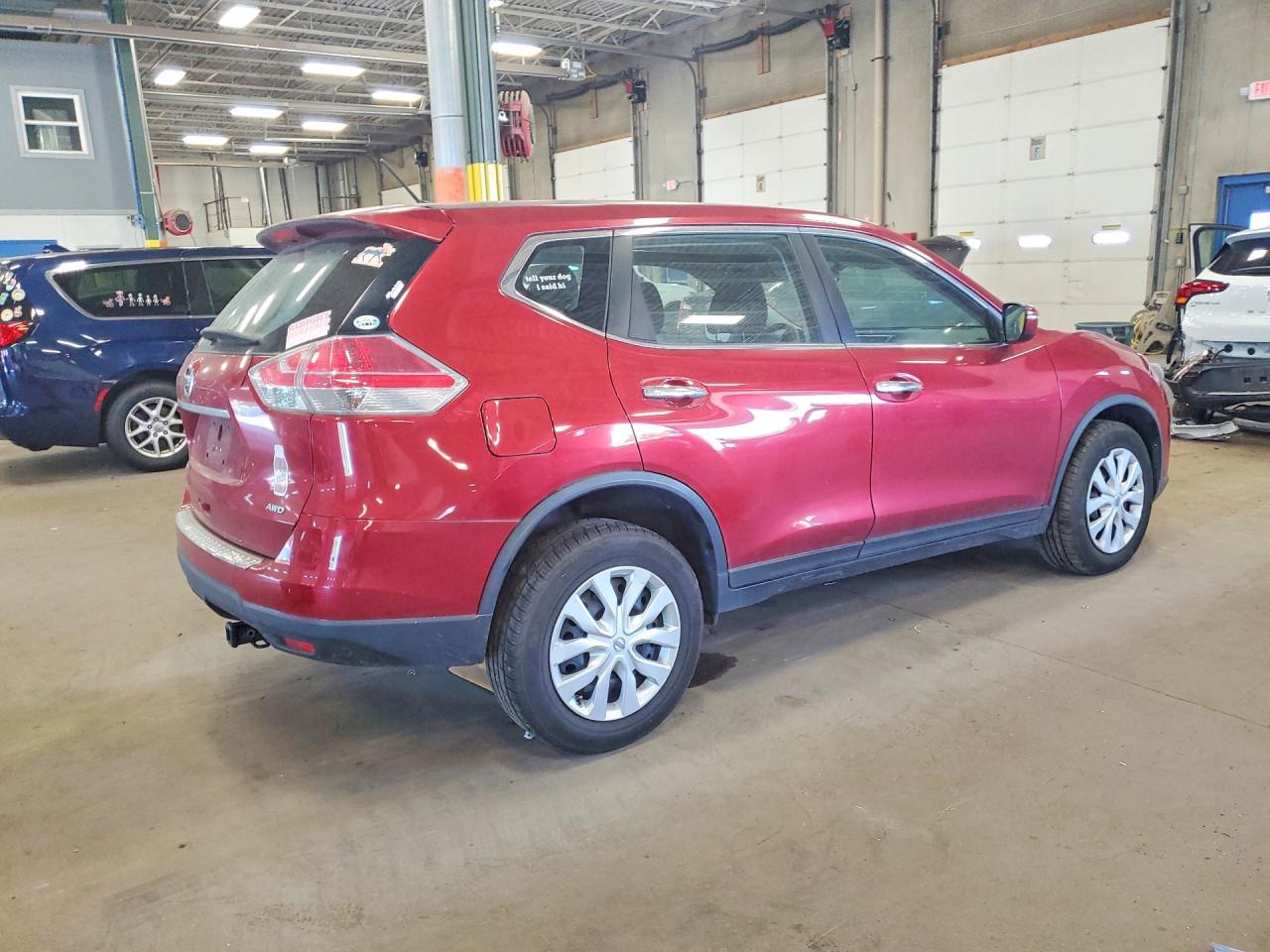 2015 NISSAN ROGUE