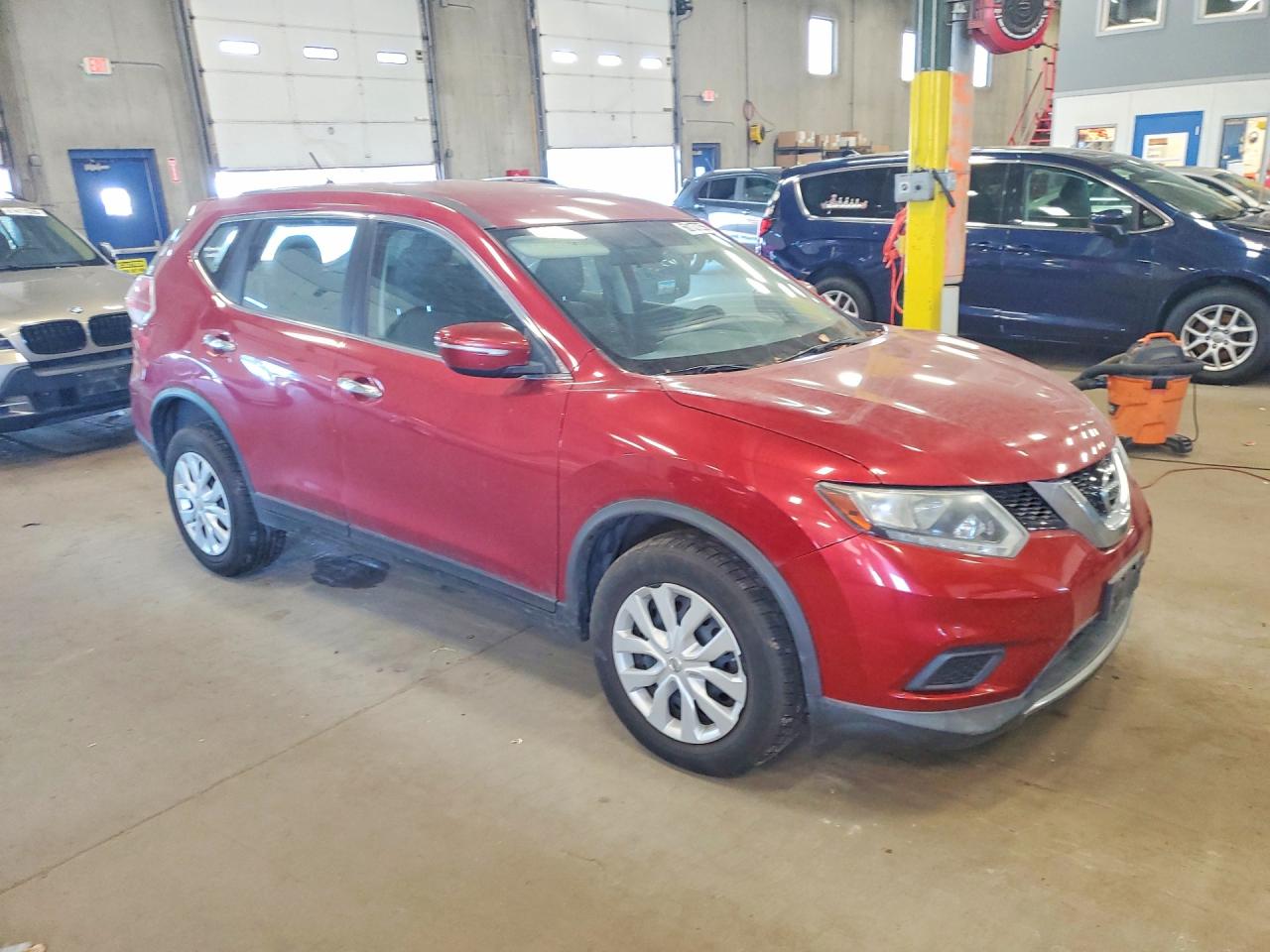 2015 NISSAN ROGUE