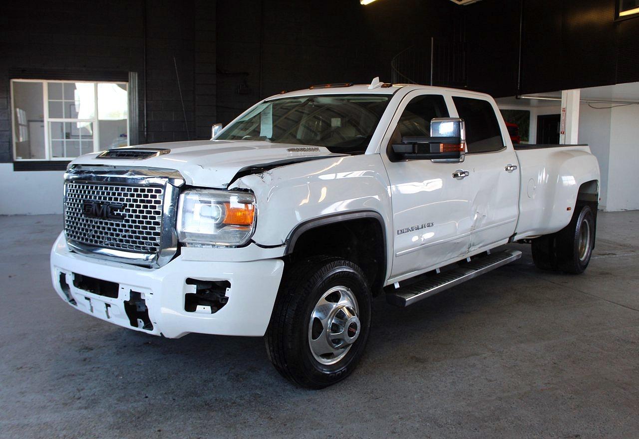 2017 GMC SIERRA