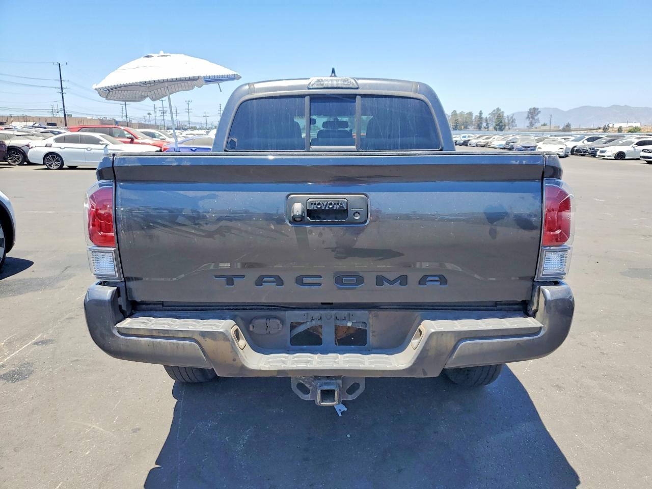 2017 TOYOTA TACOMA
