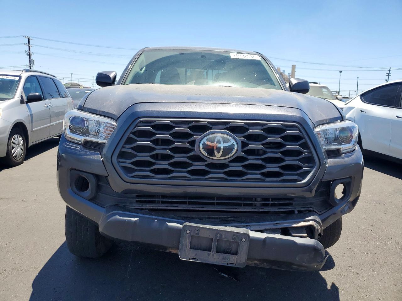 2017 TOYOTA TACOMA