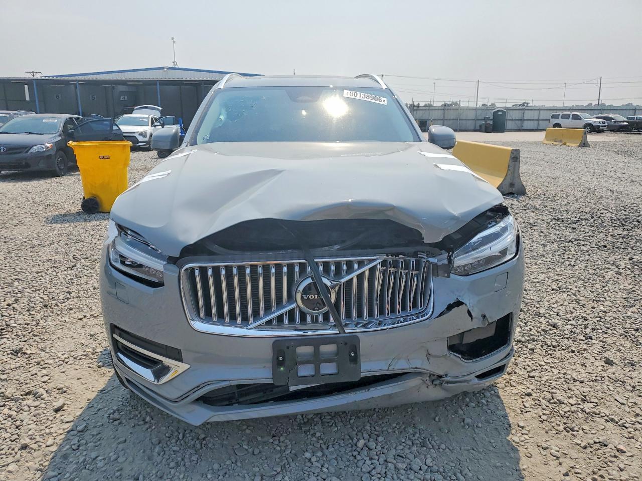 2025 VOLVO XC90