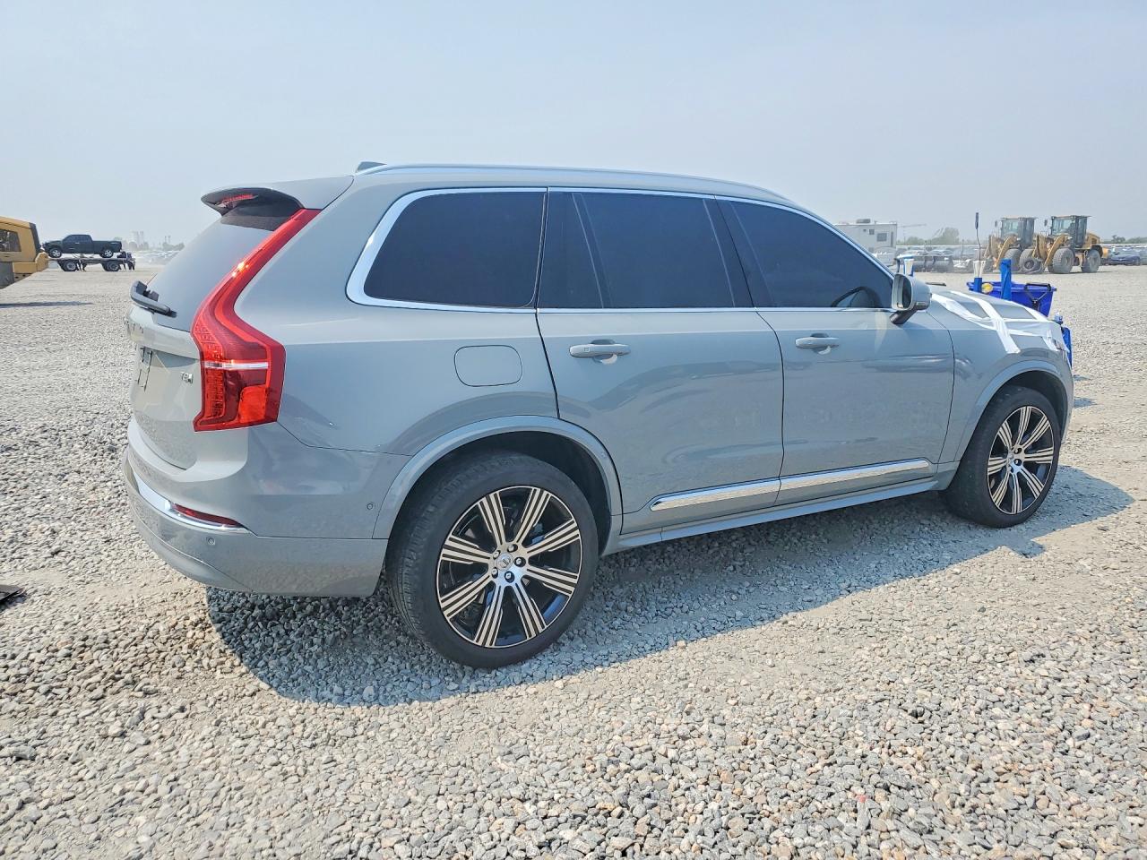 2025 VOLVO XC90