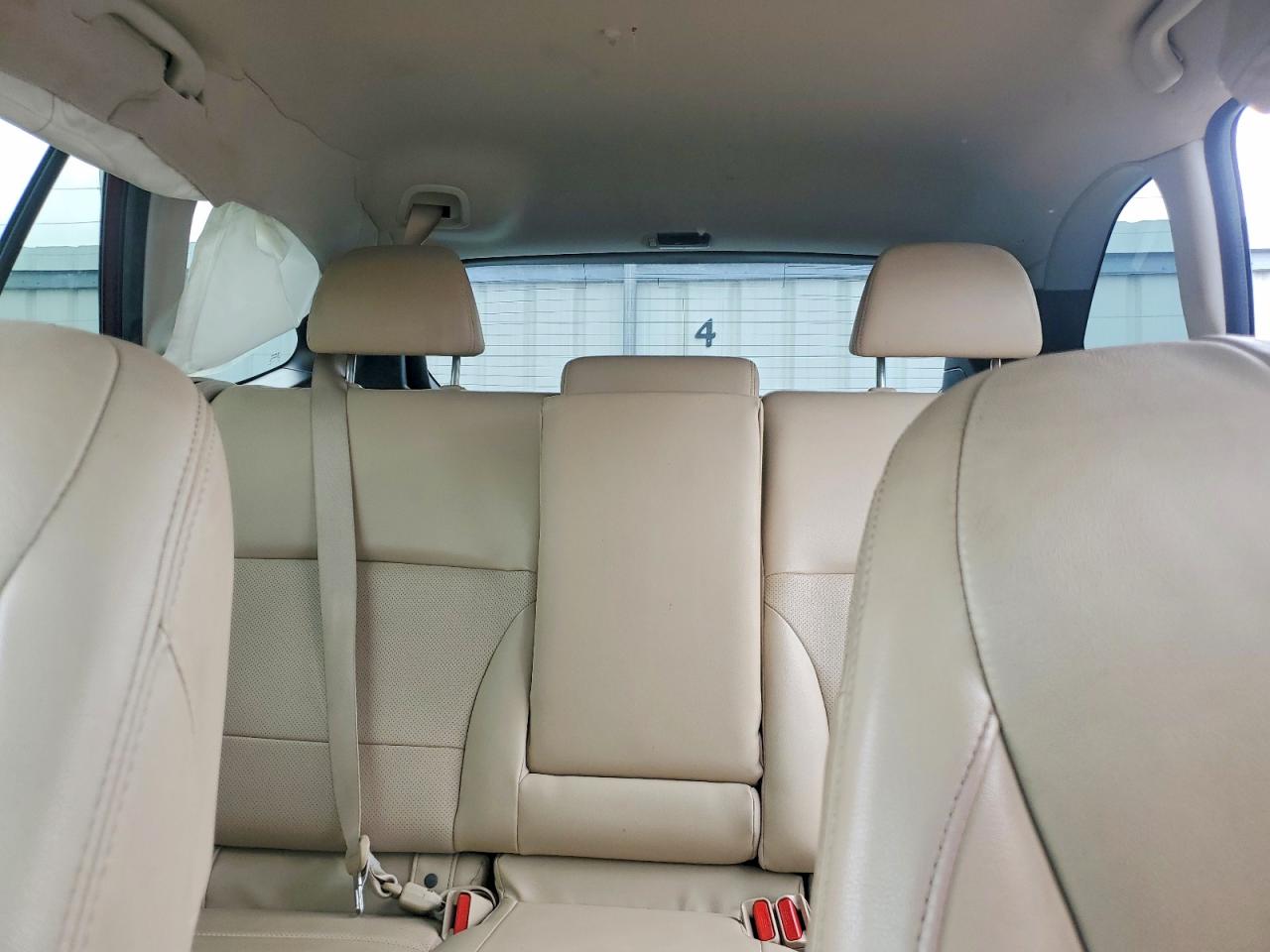 2016 SUBARU OUTBACK