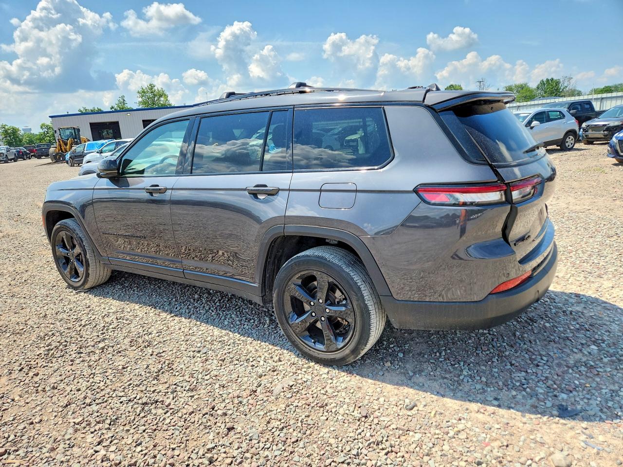 2023 JEEP CHEROKEE