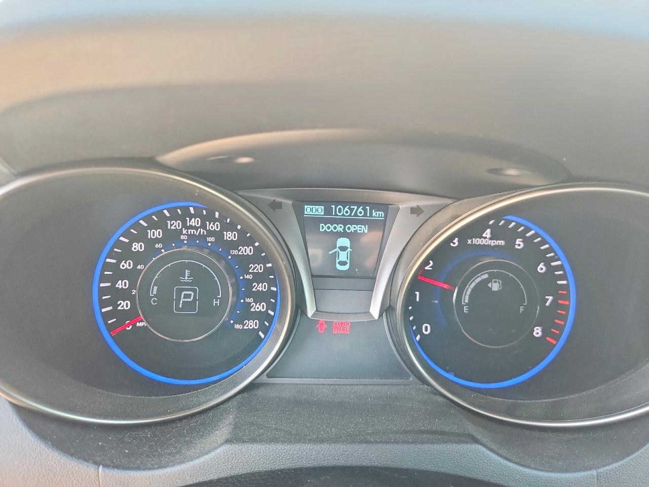 2016 HYUNDAI GENESIS