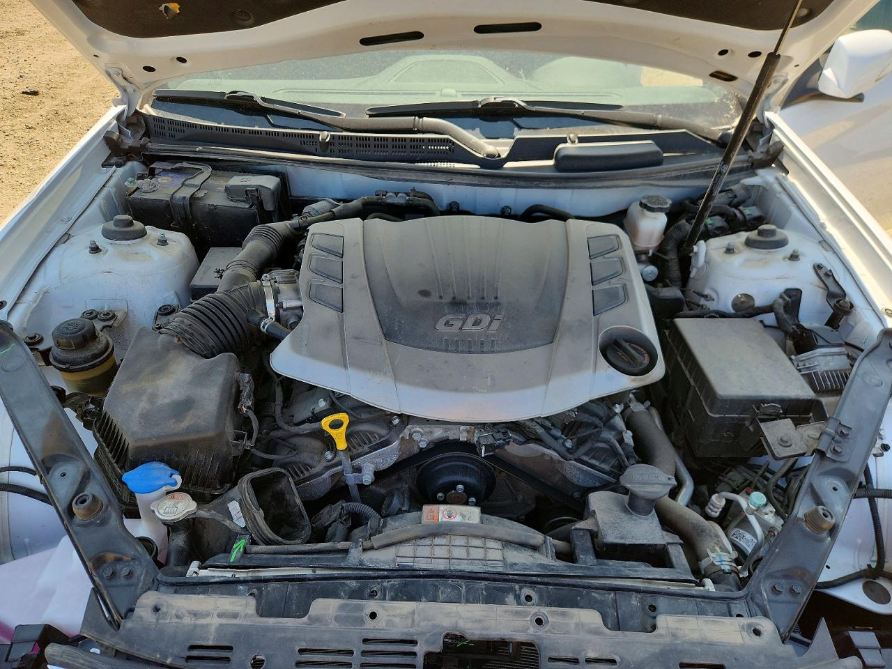 2016 HYUNDAI GENESIS