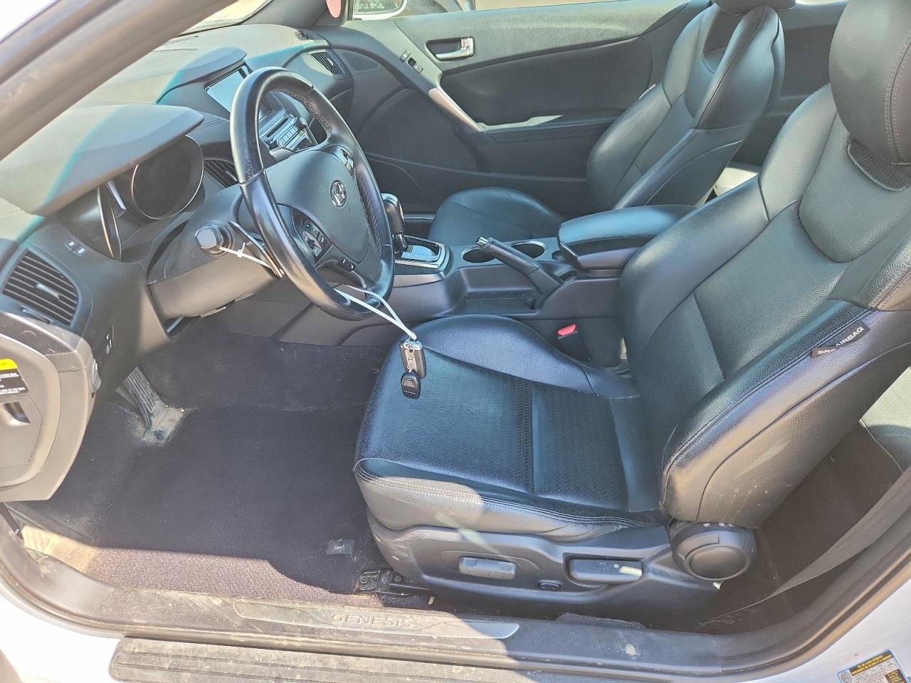 2016 HYUNDAI GENESIS