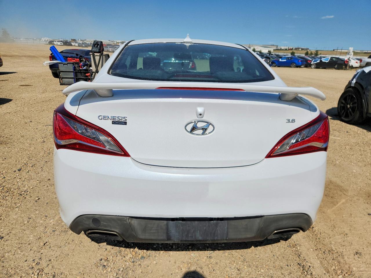 2016 HYUNDAI GENESIS