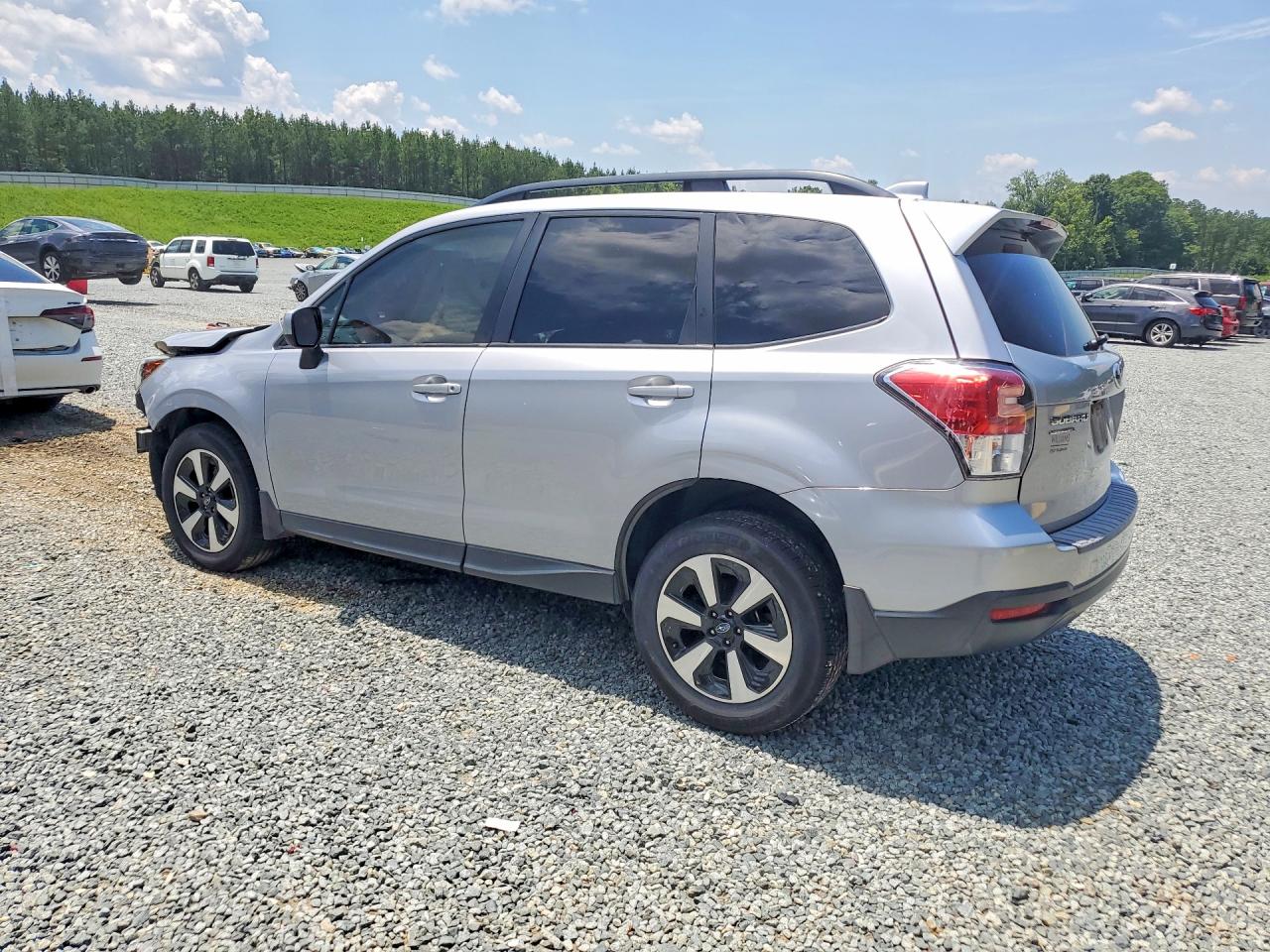 2017 SUBARU FORESTER