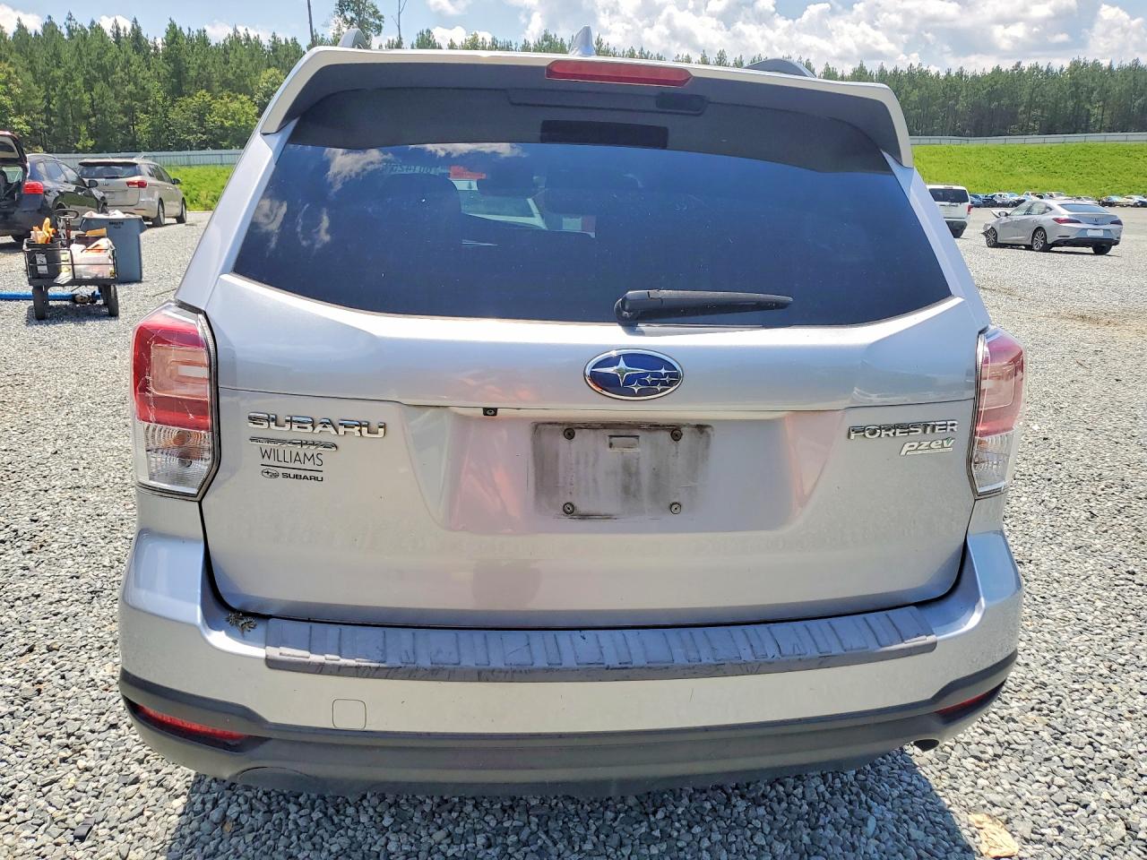 2017 SUBARU FORESTER