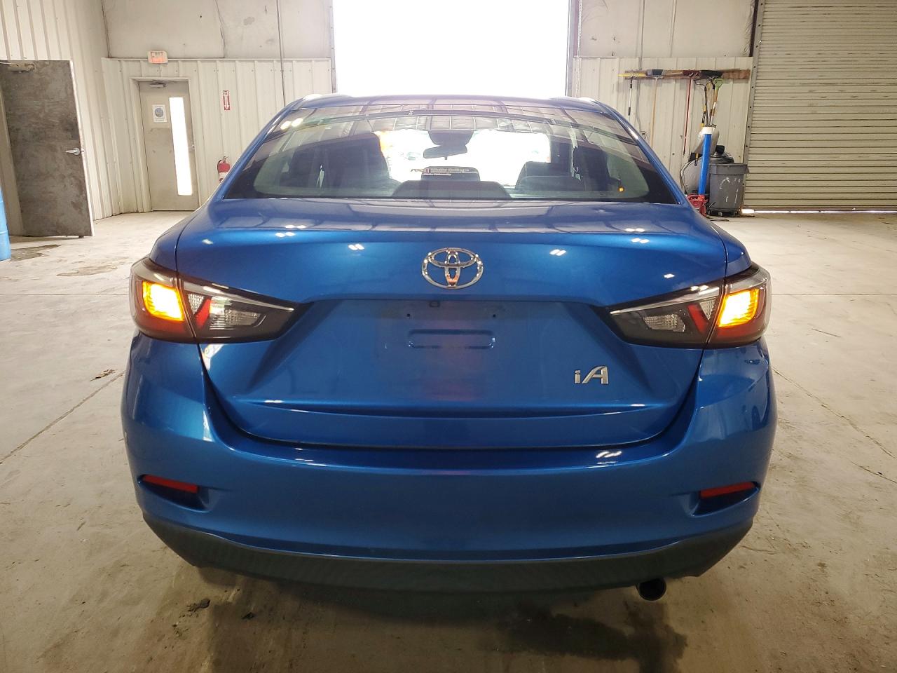 2017 TOYOTA YARIS