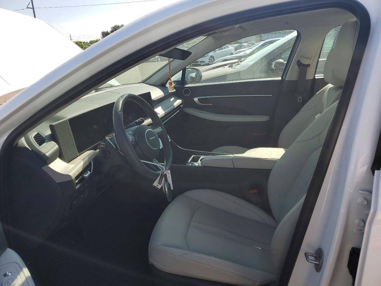 2025 HYUNDAI SONATA