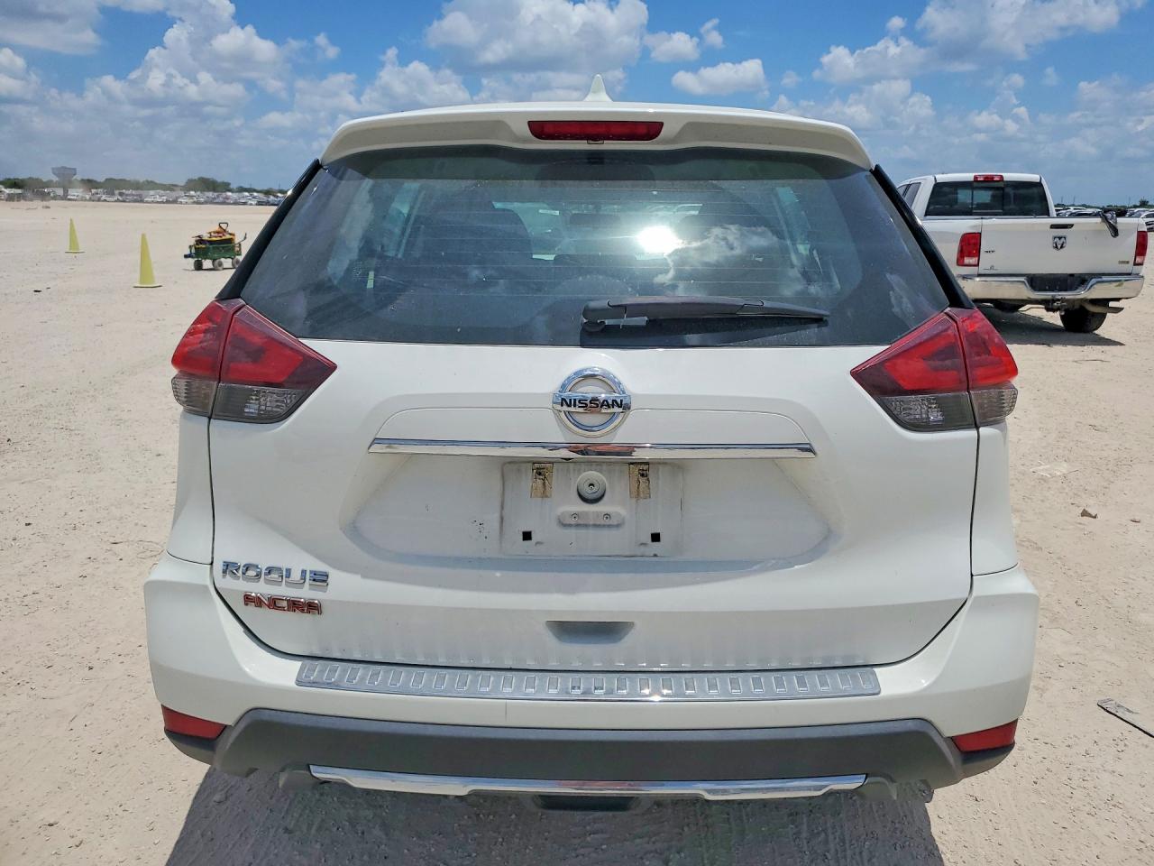 2018 NISSAN ROGUE