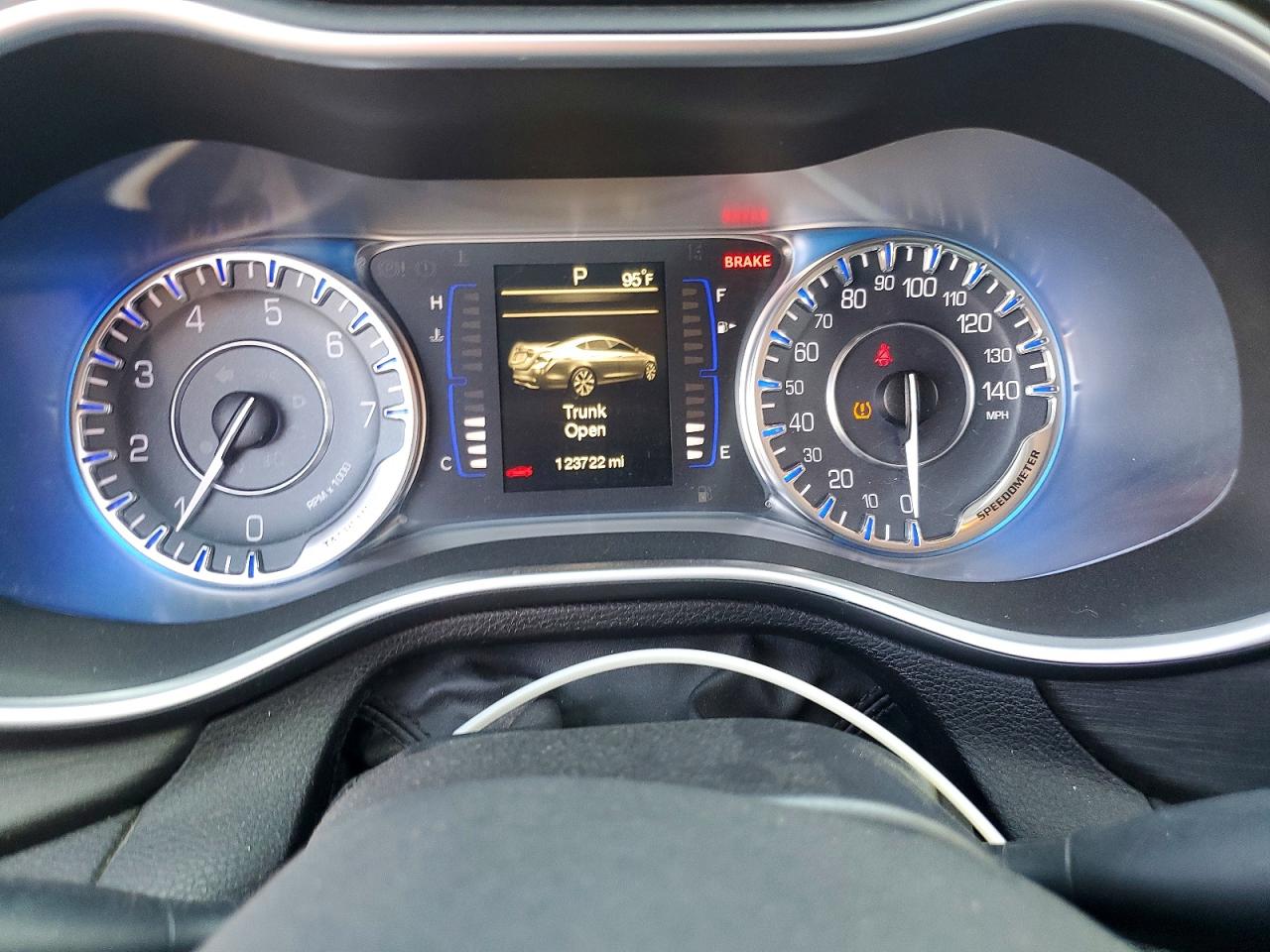 2015 CHRYSLER 200
