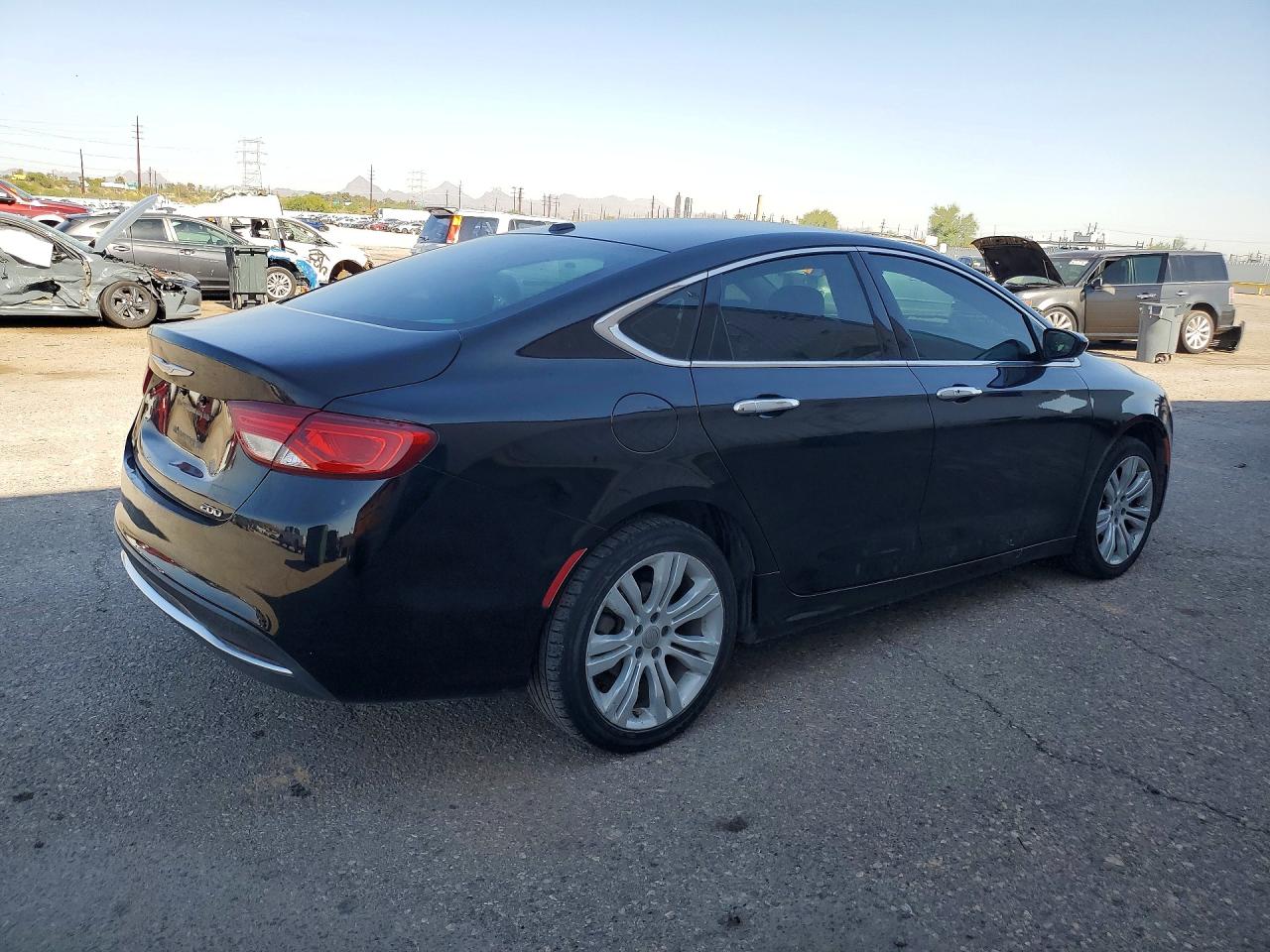 2015 CHRYSLER 200