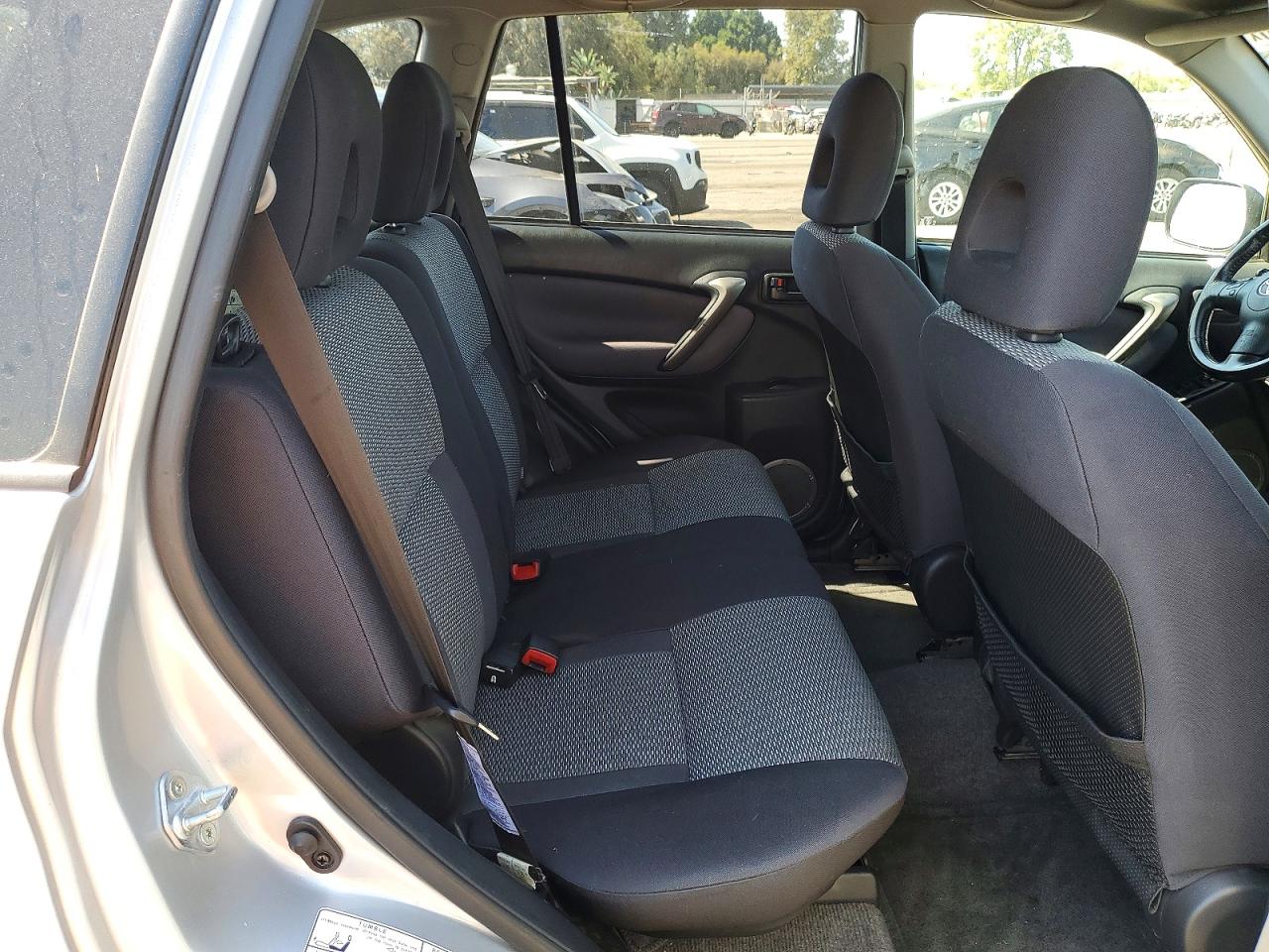 2005 TOYOTA RAV4