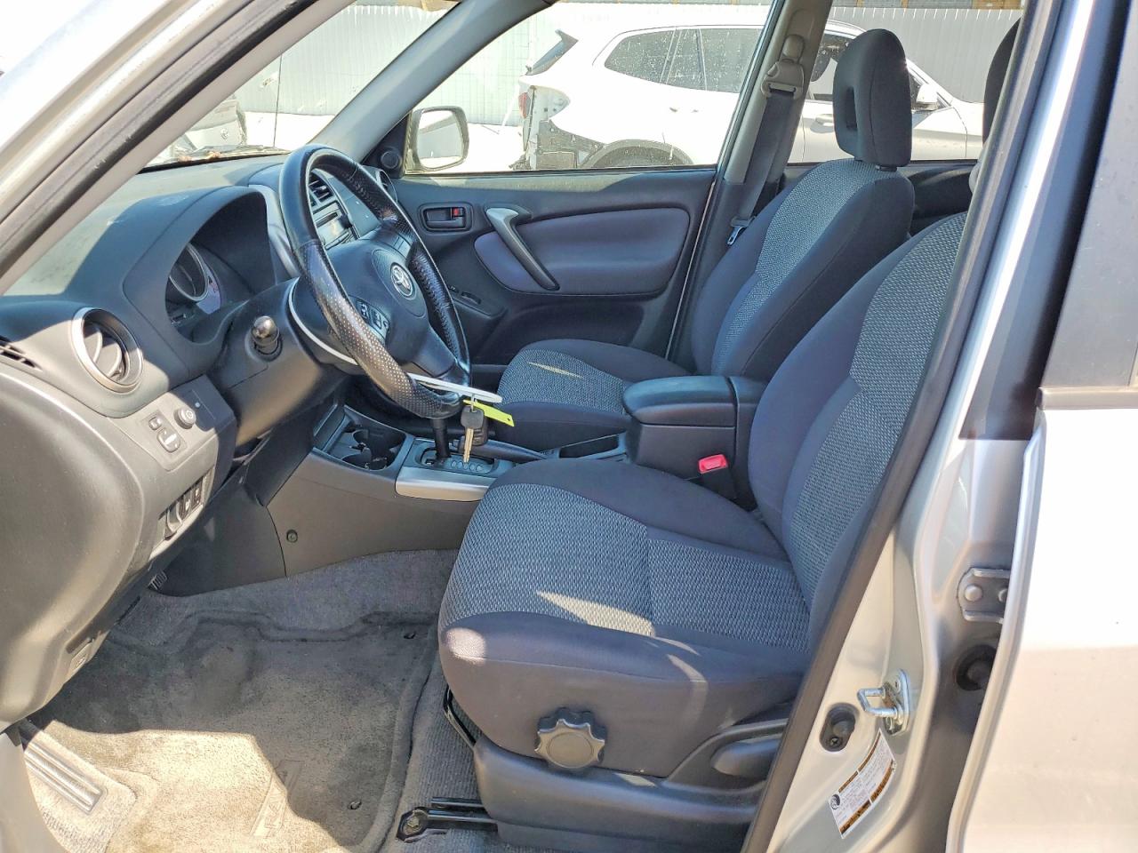 2005 TOYOTA RAV4