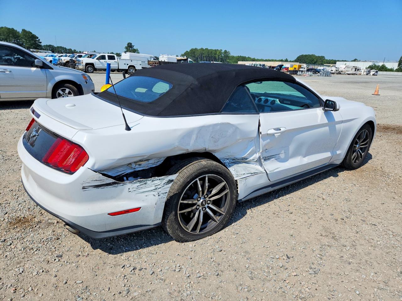 2017 FORD MUSTANG