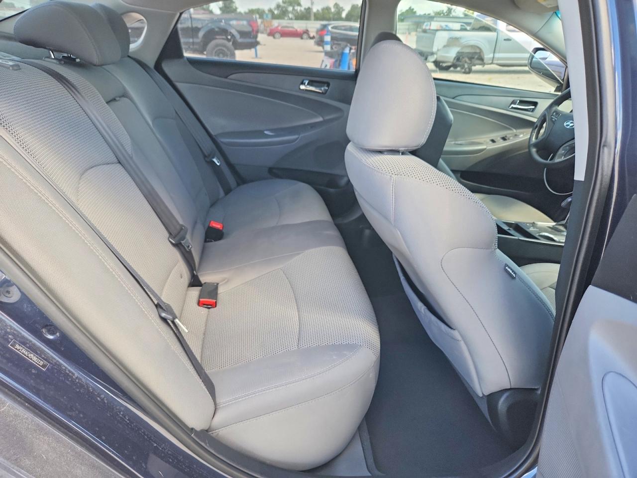 2014 HYUNDAI SONATA