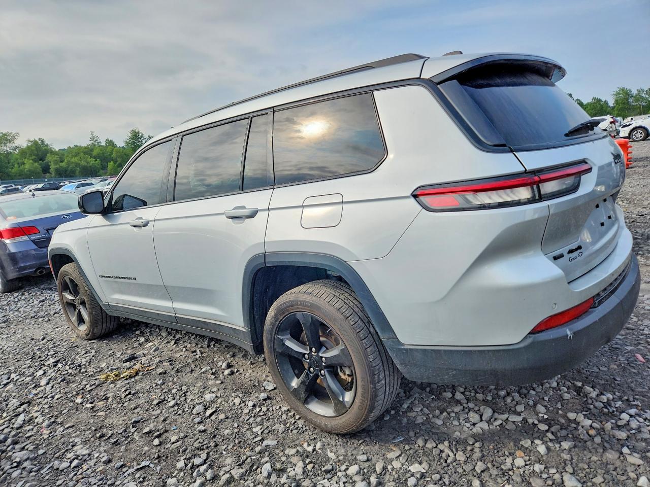 2023 JEEP CHEROKEE