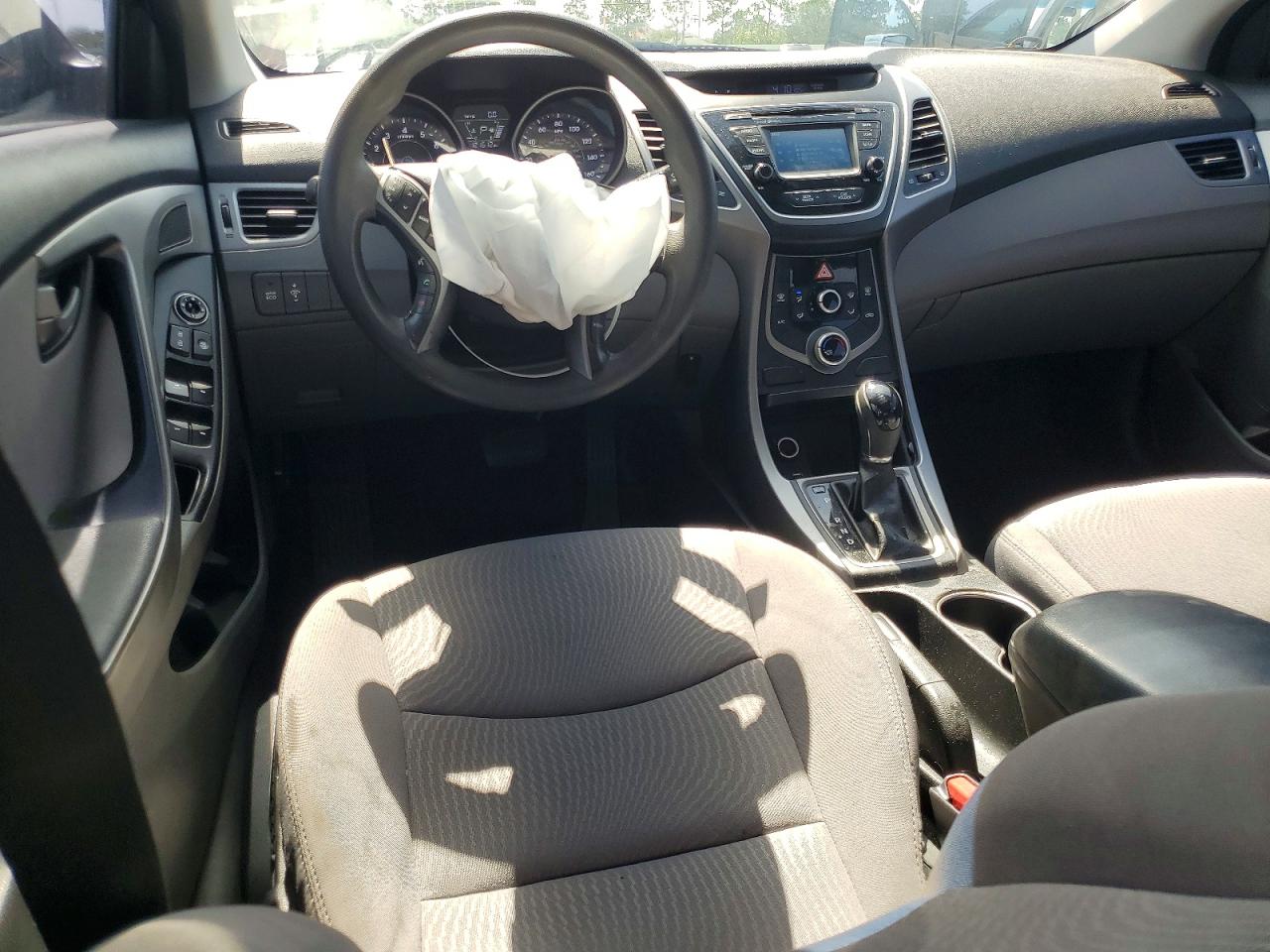 2016 HYUNDAI ELANTRA