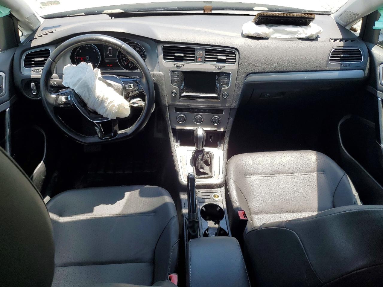 2015 VOLKSWAGEN GOLF