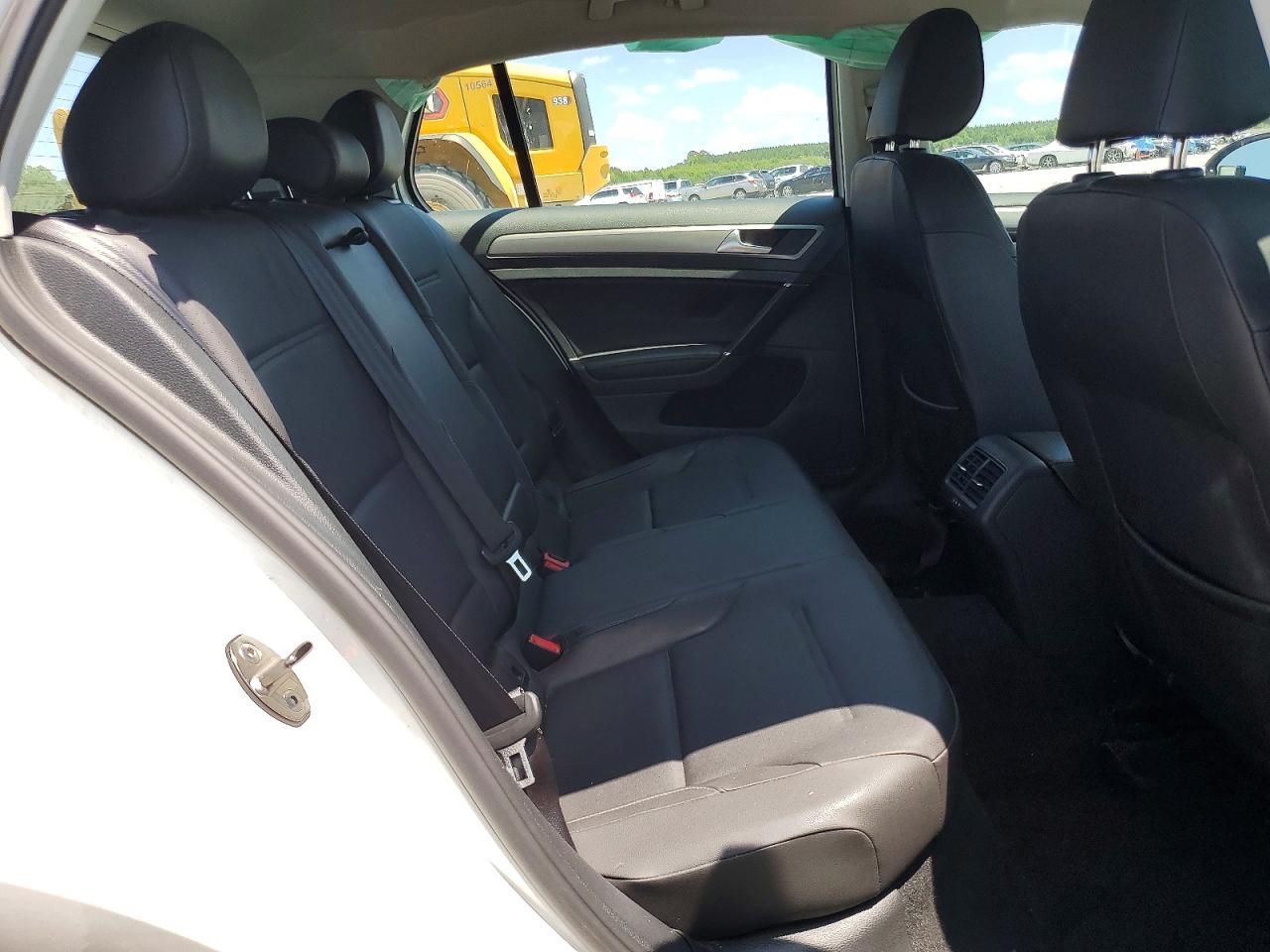 2015 VOLKSWAGEN GOLF