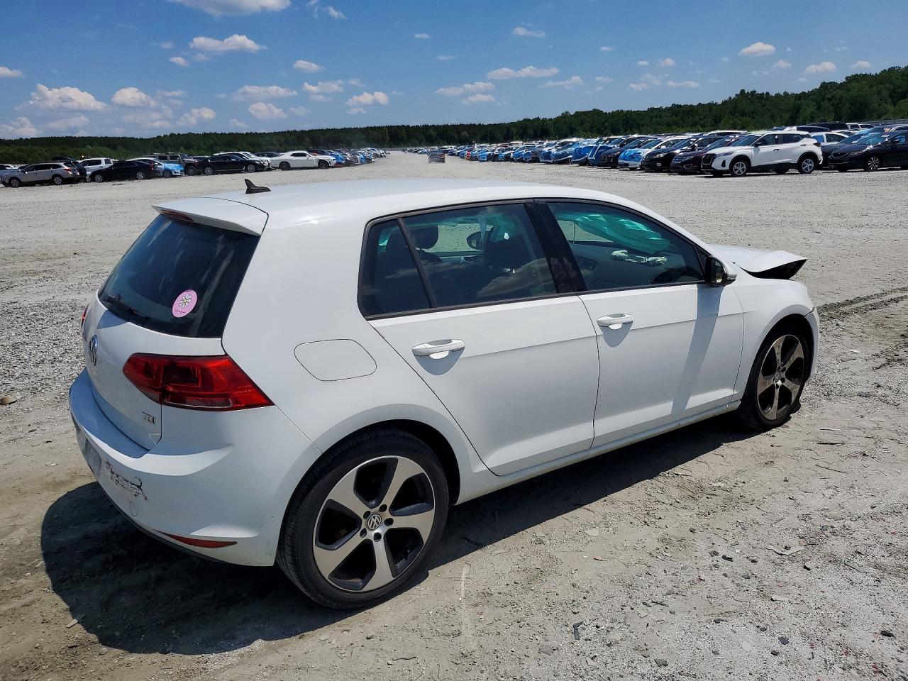 2015 VOLKSWAGEN GOLF