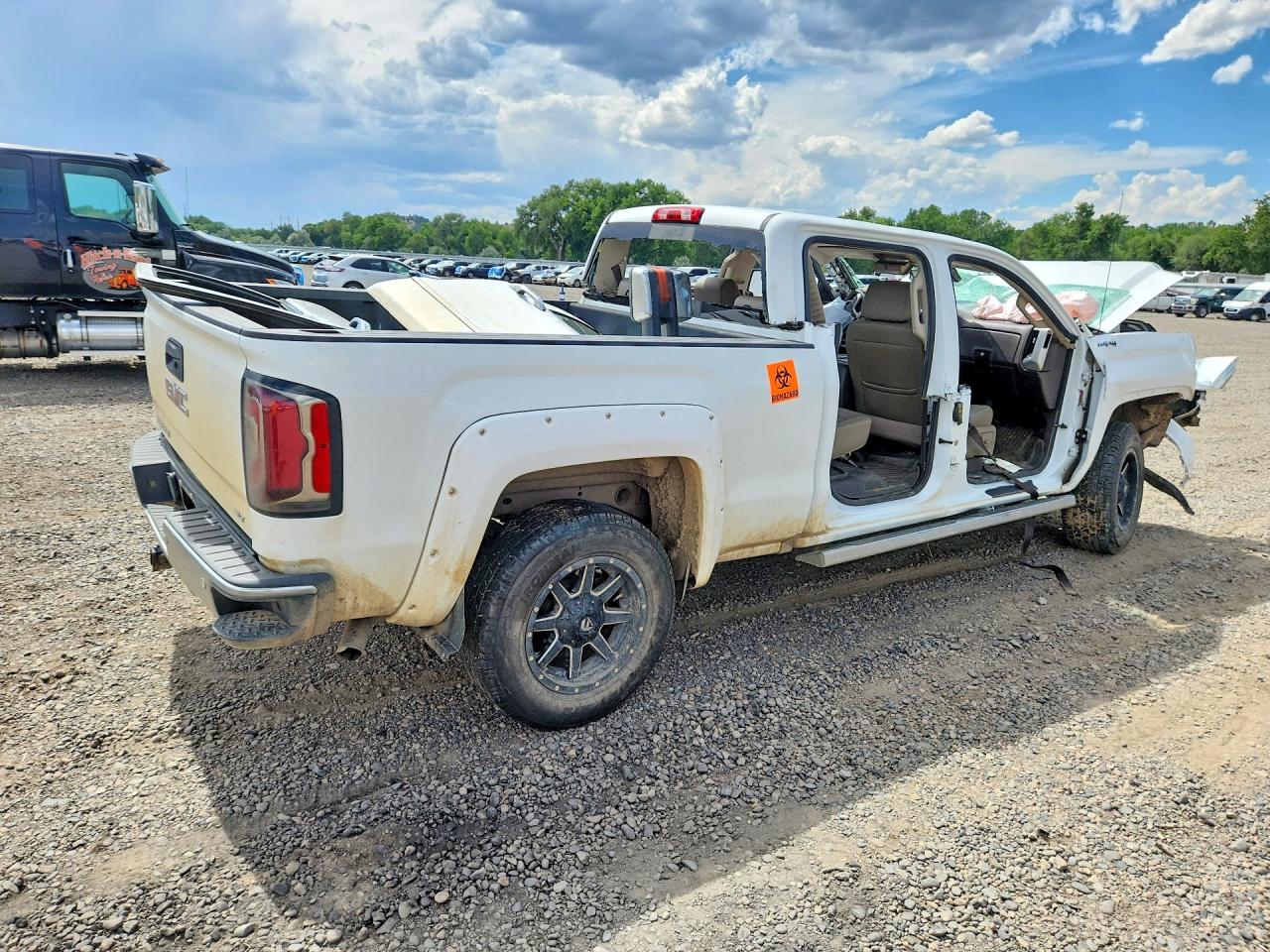 2018 GMC SIERRA